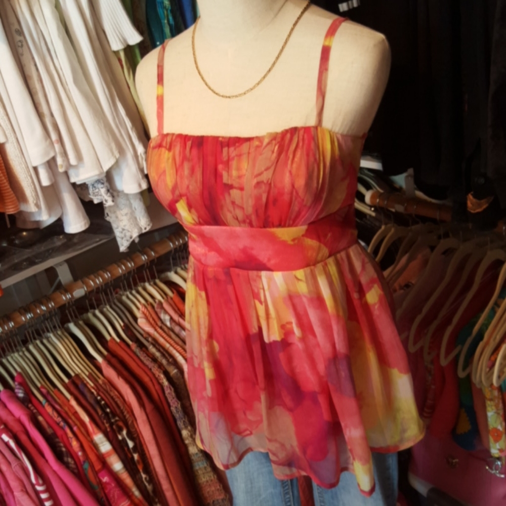 JONATHON MARTIN ♡ Gorgeous Shimmering Floral Gathered Babydoll/Peplum Top M